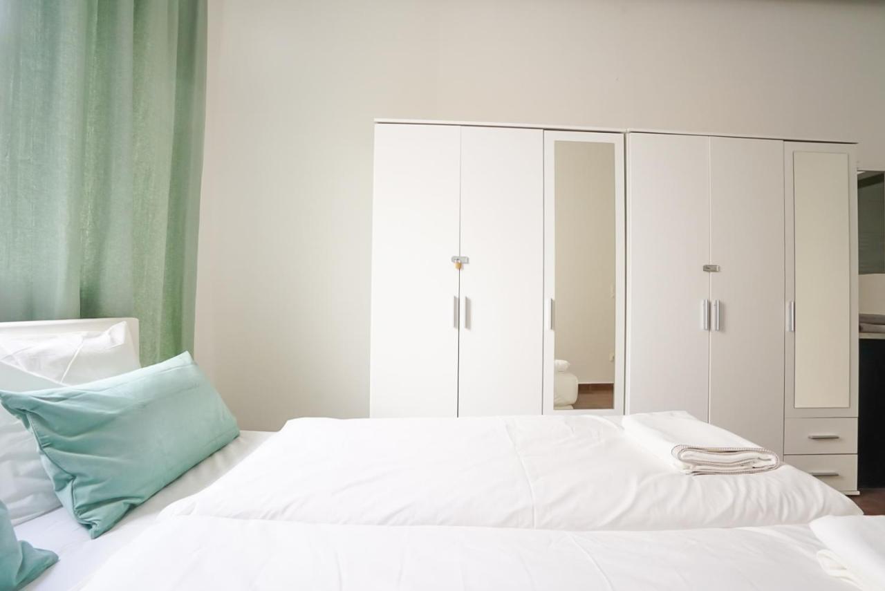 Wonderful Big Apartment Near Yppen Market เวียนนา ภายนอก รูปภาพ